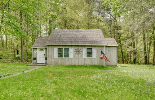 South Salem Vacation Rental with Furnished Deck! - Foto 3