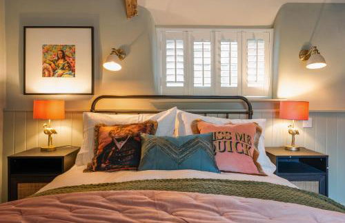 St James Cottage - Luxurious Dorset Escape in Idyllic Milton Abbas - Photo 19