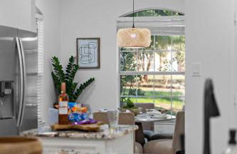 Heated Pool & Spa Mini Golf Bowling Game Room perfect for family - Photo 25