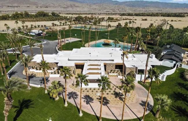 The Bravo Beach Club Tennis, Beach, Basketball, Golf Ultra-luxe Compound by Avantstay - Foto 2