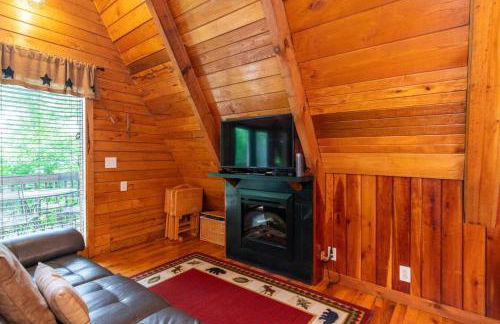 Hot Tub - Haven at the Red - Red River Gorge KY - Foto 14