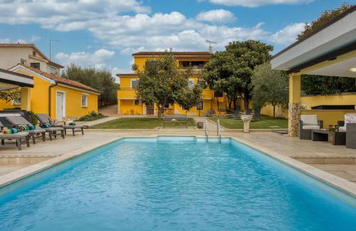 Holiday Home Charmante Familienvilla für 14 Personen in der Nähe von Porec by Interhome - Foto 2