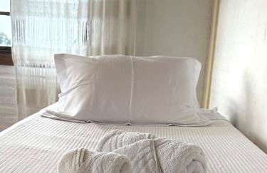 Casa Rústica - 3 vagas de garagem - Pet Friendly com vista para Serra de São José - até 8 hóspedes - Foto 53