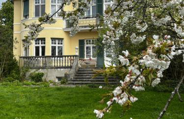 Gutshaus Herrmannsdorf - Foto 1