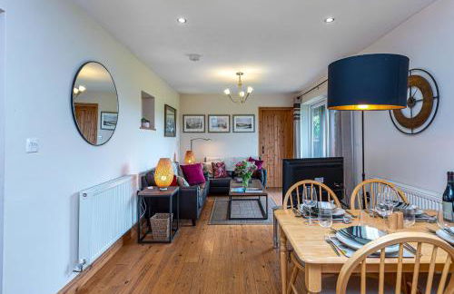 Laurel - pet-friendly cottage with indoor pool, hot tub & panoramic Snowdonia views - Foto 7