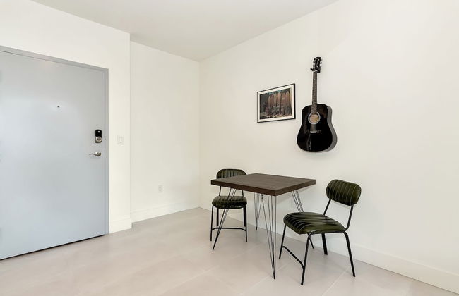 Roami at Grove 27 - Photo 41