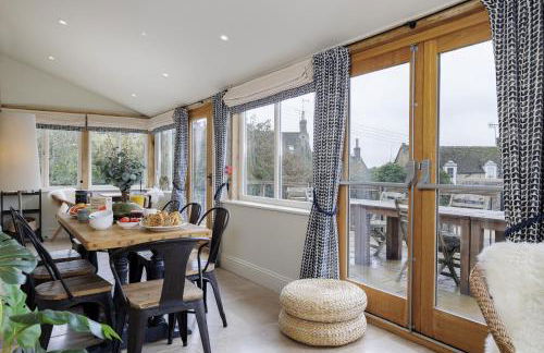 Longborough House - Photo 15