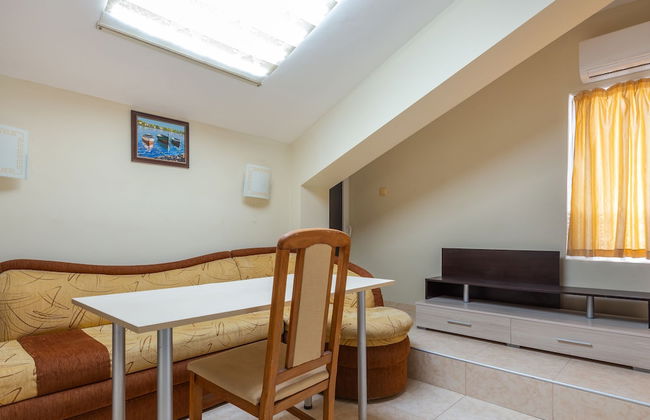 1 Bedroom Apartment in Dafinka Guest House - Photo 14