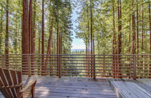 The Redwood House - Photo 25