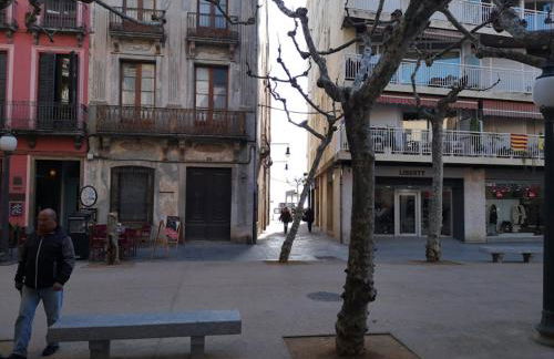 Fantástico Apartamento en el centro de Blanes y a 150mts de la Playa - Photo 25