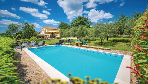 Four-Bedroom Holiday Home In Groznjan - Foto 1