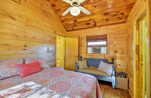 Bolton Landing Cottage with Deck, Walk to Beach! - Foto 13