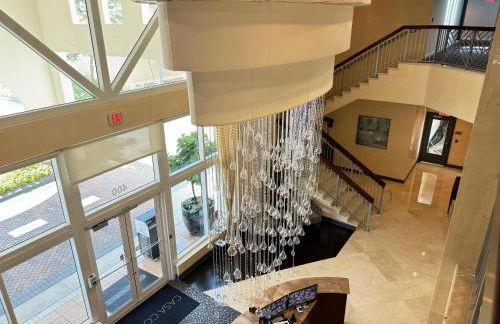 Luxury Oasis Suite - Photo 37