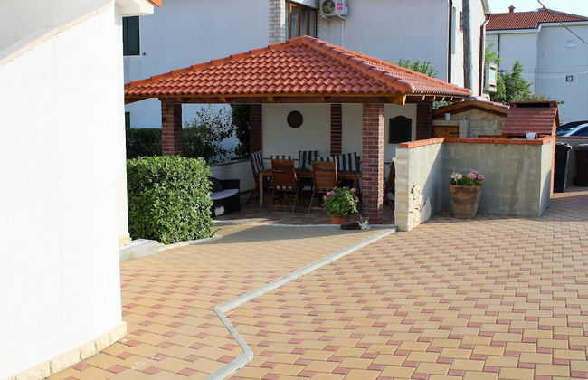 Impeccable 2-bed Apartment in Rab - Foto 28