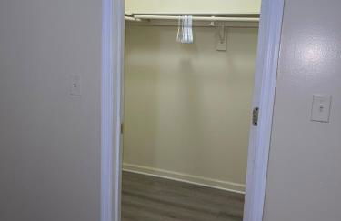 Cozy 2 Bedrooms 1and half Bathrooms Near Prudential with Parking Entire Apartment - Foto 11