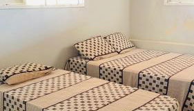 Maravilhosa casa com piscina - Foto 5