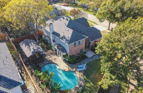 Luxury Holiday Home 5BR Hot Tub, Pool & Beautiful Backyard - Foto 40