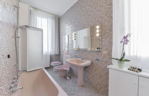 La Magnifica - Photo 19