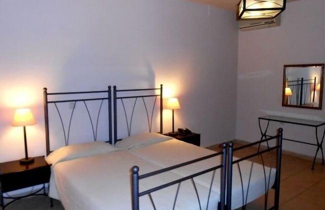 Lambrinos Suites - Photo 10