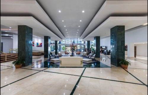 Ocean Front Resort Studio - Photo 10