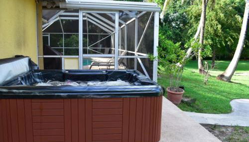 JUPITER WATERFALLS - NEWLY UPDATED - TIKI HUT, FIRE PIT, KITCHEN, POOL HEATER and MORE - Photo 5