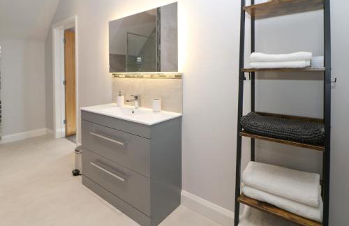 Langley Barn - Photo 29