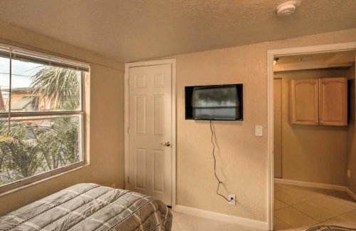 Sleeps 12 - House Guest Apt - Plenty of parking - Foto 31