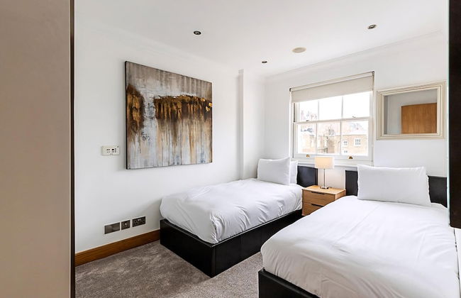 Elegant and Cosy Family Apartment in Marylebone - Photo 14