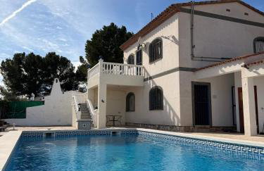 Amarella Costa Dorada - Villa mediterránea con piscina ideal para grupos y familias - Foto 19