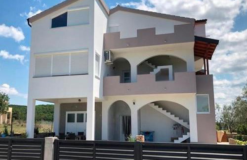 Delightful Apartment in Radovin With Garden - Foto 76