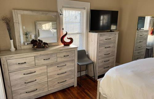 Spacious 5BR Midtown - Near Zoo and Liberty Bowl - Photo 21