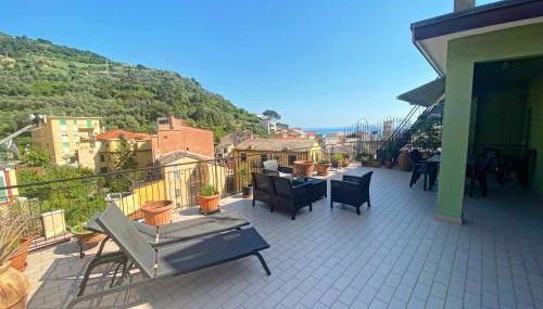 LA TERRAZZA DI MONTEROSSO - Photo 3