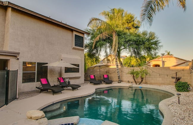 Massive 5 Bdrm Getaway W/pool, Hot Tub, Game Room! - Photo 36