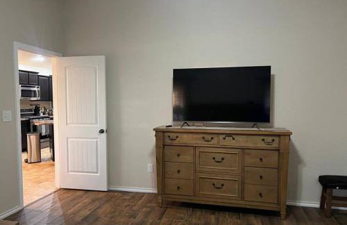 HotTub-King Bed -Fire pit-BBQ-Pristine Kitchen - Foto 22