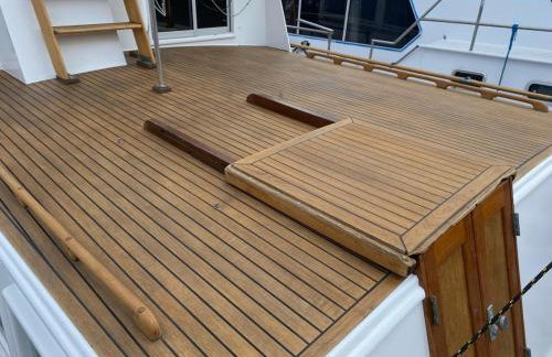 Nuit insolite a bord d un bateau - Foto 15