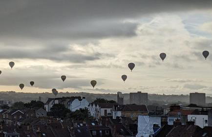 Apartment with Cityscape Views & Private Parking - Foto 10