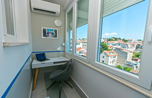 Split Eye Apartment - Photo 11
