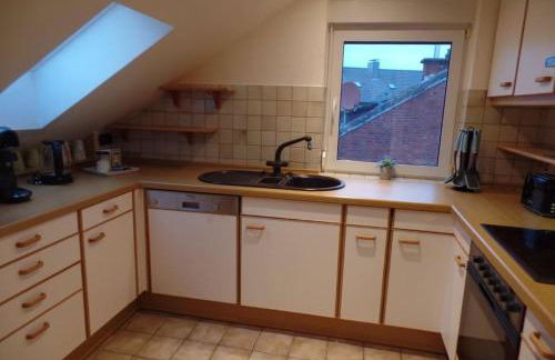 Gemütliche Dachgeschoss Wohnung - Foto 9