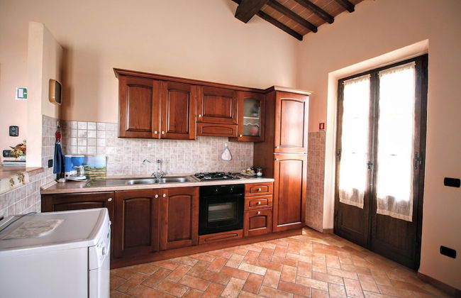 Lovely Farmhouse in Asciano With Swimming Pool - Foto 33