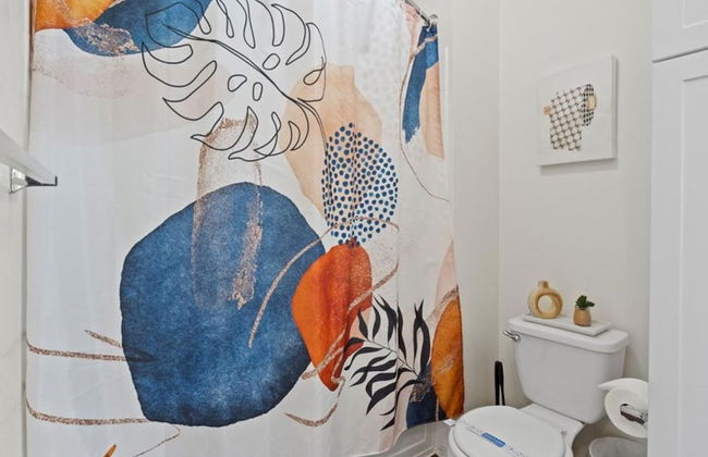 VA - Avalon - Apt 301 - Photo 16