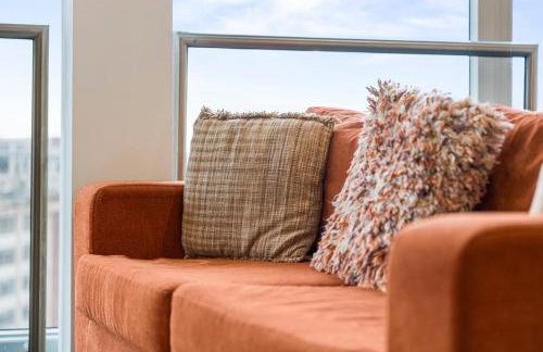 High-Rise Luxury 2-Beds and 2-Baths - Central - Relocation, and Family Friendly - Foto 14