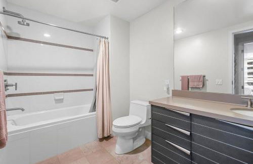 Little Italy Marina Condo by the Ocean - Foto 28