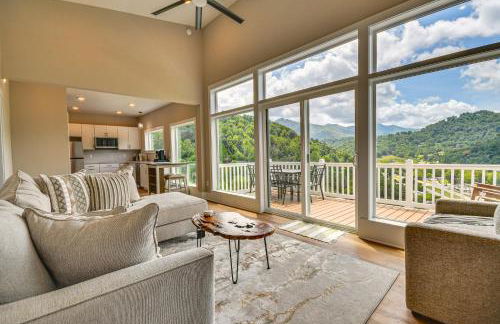 Hike and Ski Mtn-View Retreat in Maggie Valley! - Foto 1
