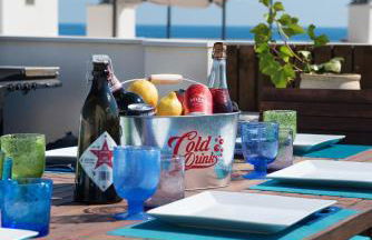 NEW APARTMENT WITH BIG TERRACE 10 Min WALK TO BEACH SUPERMARKETS - Foto 2