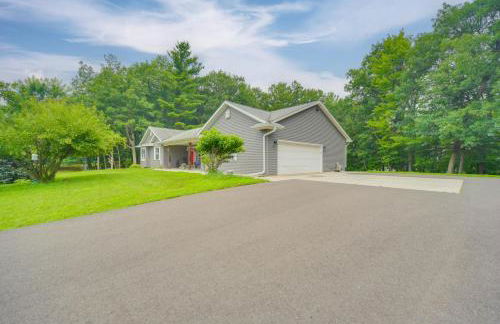 Swim Dock and Game Room Lakefront Home in Siren! - Foto 41