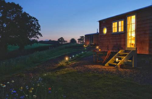 Cosy Devon Hut Woodland Views - Photo 23