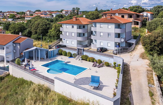 Mery's Sunny Pool Apartment - Foto 20