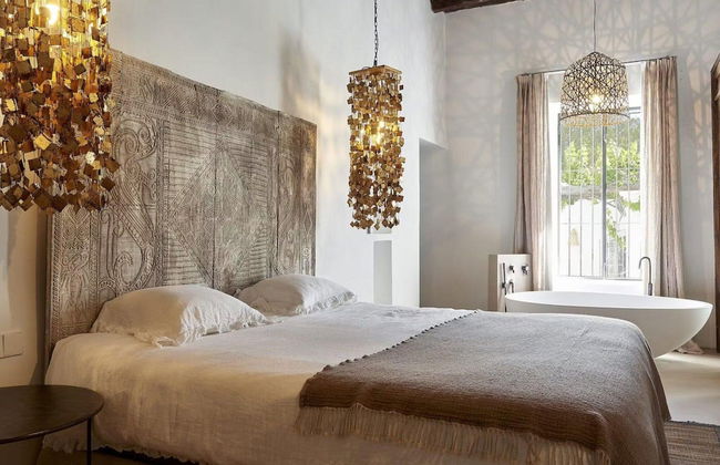 Hillside Villa With Sea-views - Photo 9