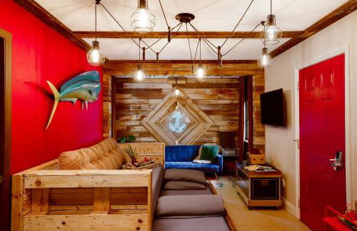 The Rum Locker - 1 King - 2 Twins - Private home and Patio - Sleeps 4 - Foto 19