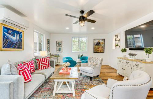 Deck, Fire Pit and Pool Access at Poconos Retreat! - Foto 10